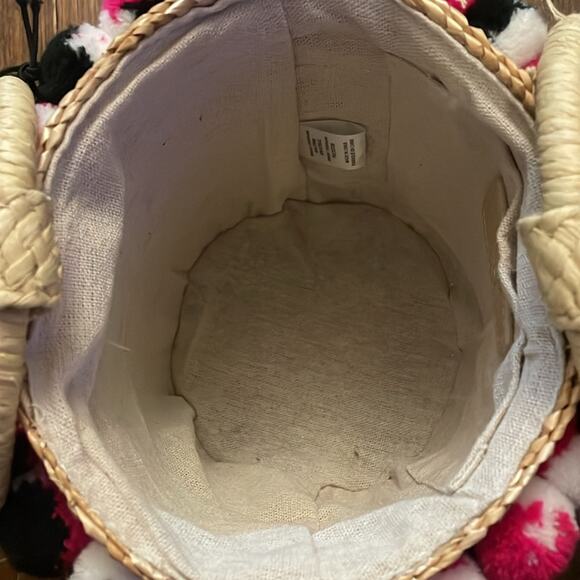 BTB Raffia Straw Round Pom Pom Bucket Bag New - Picture 6 of 8